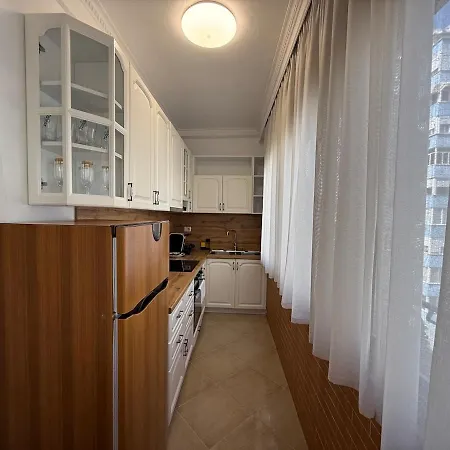 Διαμέρισμα 2br In Tiranas Trendiest Neighborhood Τίρανα