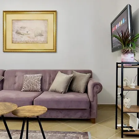 Διαμέρισμα 2br In Tiranas Trendiest Neighborhood Τίρανα